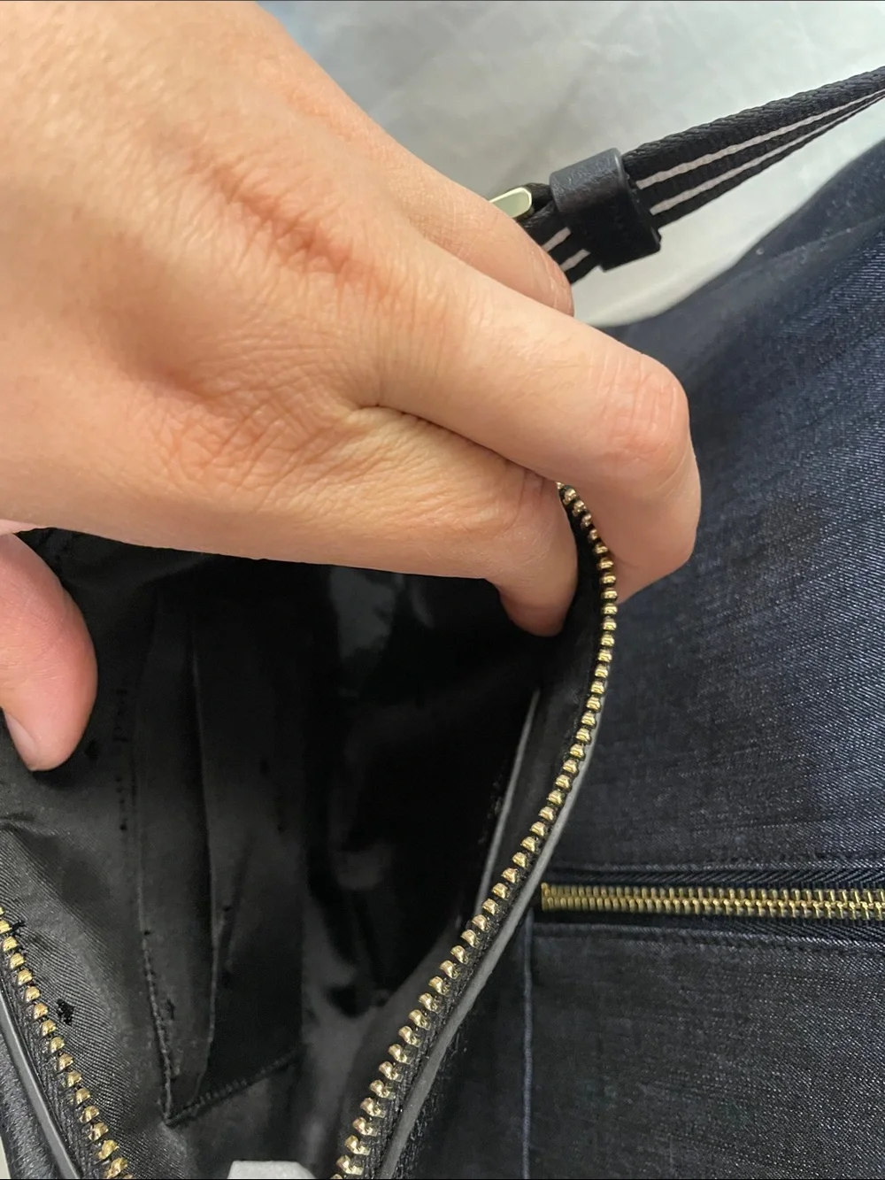 kate spade sleek pebbled